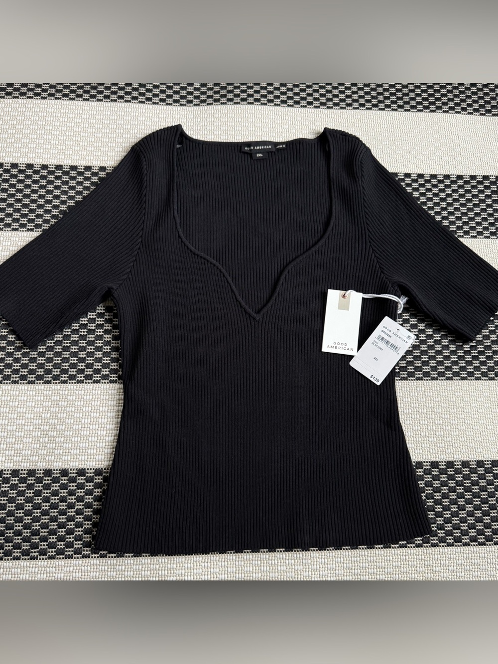 Good American Ribbed V Neck Top 2XL NWT Black Short Sleeve